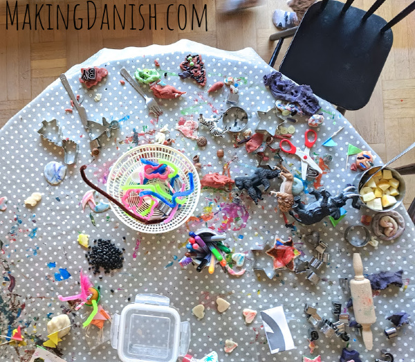 Build a Play Dough Tool Kit - Modern Parents Messy Kids