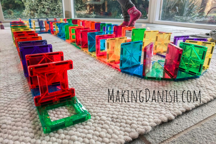 magnetic play tiles